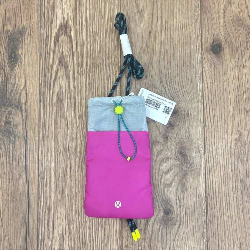 NWT Lululemon Play Forward Crossbody Pouch In Vapor/Highlight Purple